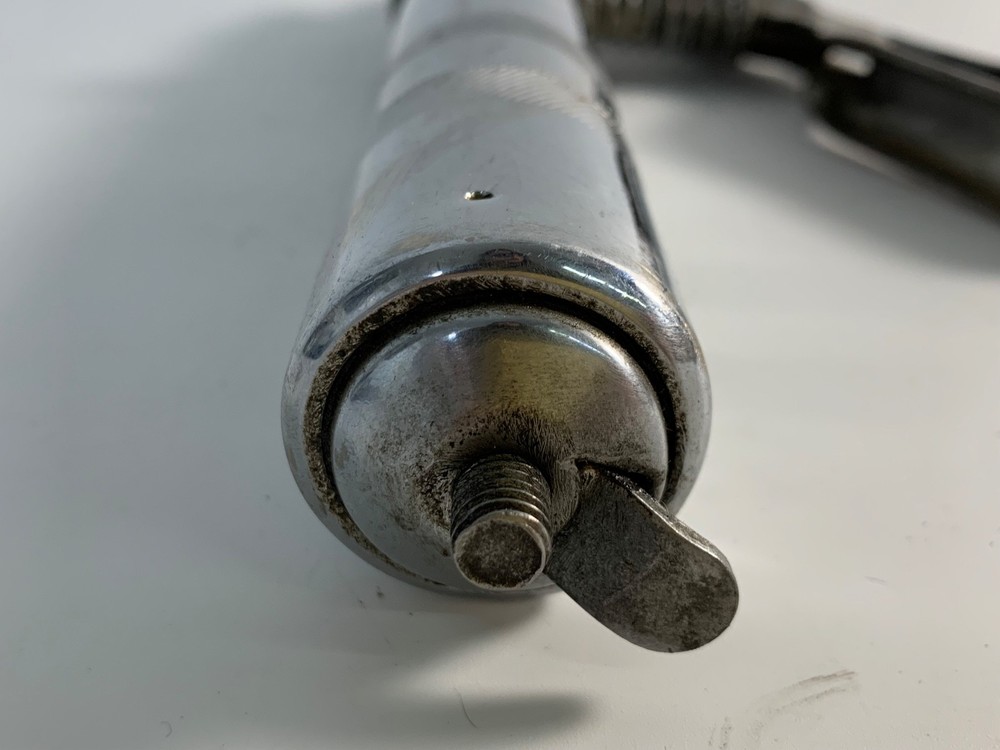 Pistol Grip Grease Gun 4,500 Working PSI
