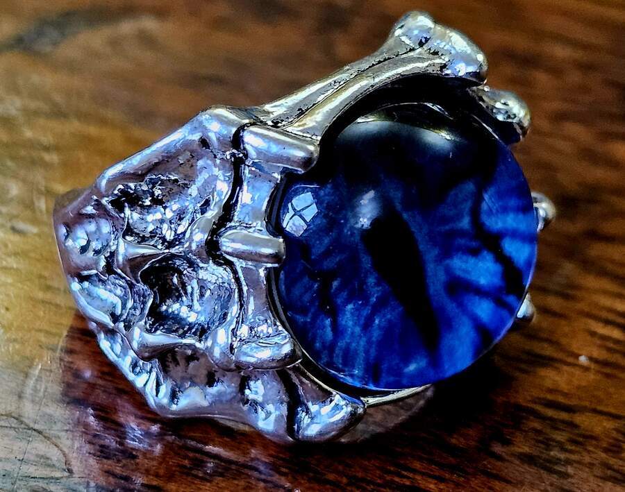 Fate Weavers Ring - Compass of the Shadowed Path