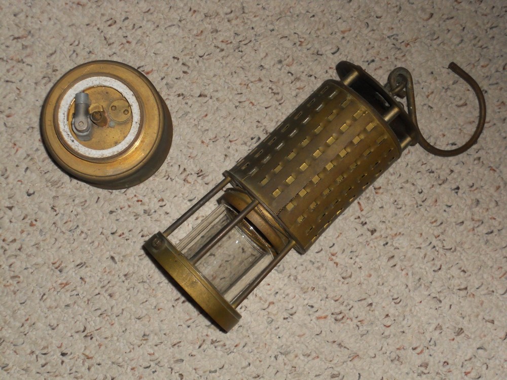 KOEHLER MINERS SAFETY LANTERN-nice piece!