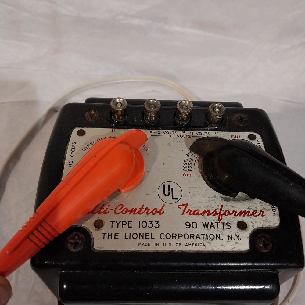 Vtg Postwar Lionel No. 1033 Multi-Control Transformer 90-Watts UNTESTED