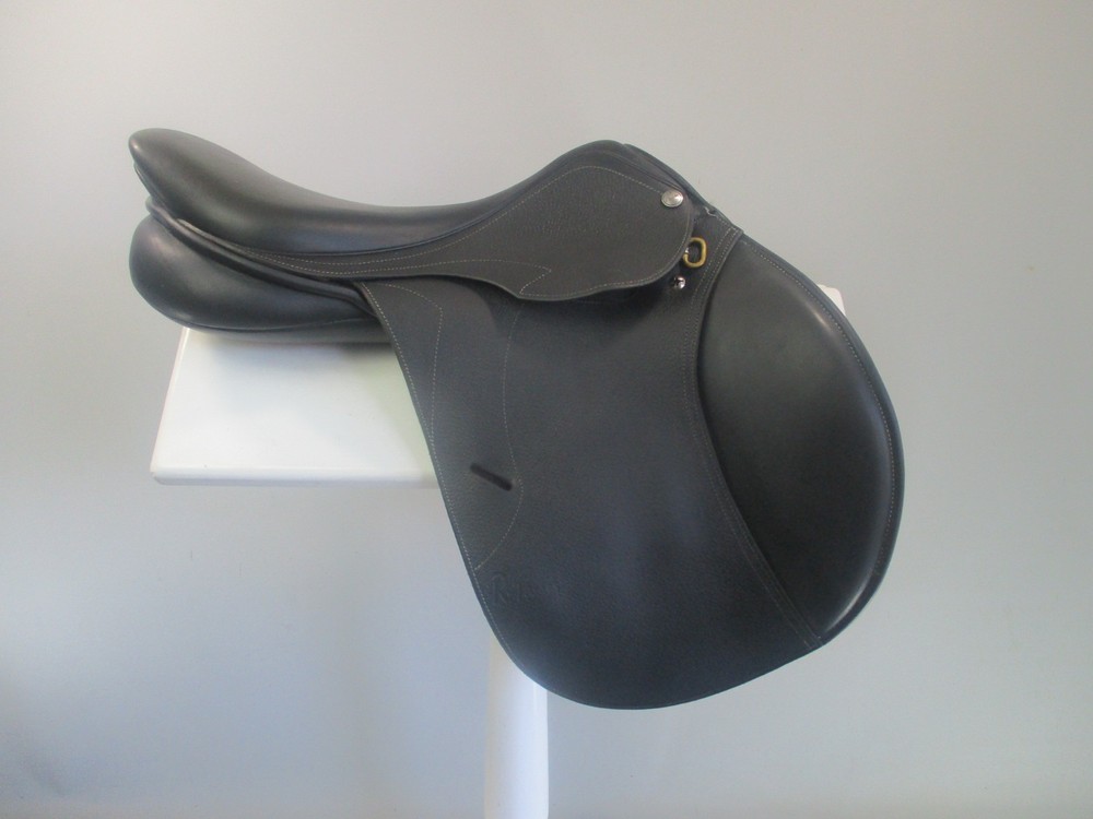 Pessoa Gen X Jump Saddle 16"