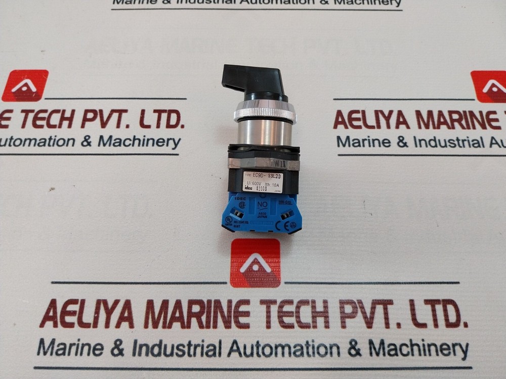 Idec EC9D-S3L20 Selector Switch Control Unit 600V 10A