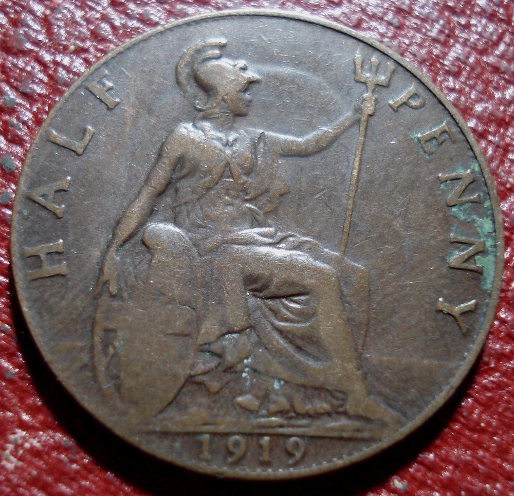 1919 BRITISH HALF PENNY IN VG-FINE CONDITION