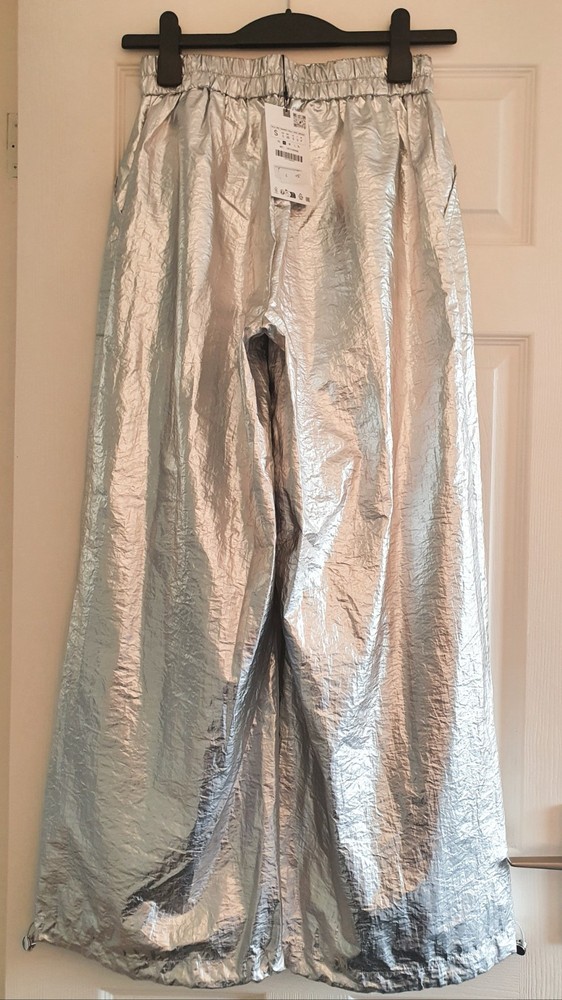 Ladies Matching Silver Top and trousers