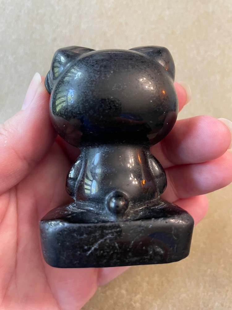 Black obsidian hello kitty