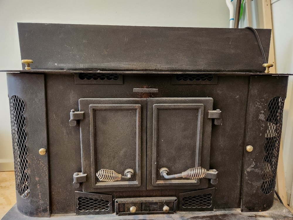 Buck Wood Stove  Inset - Black