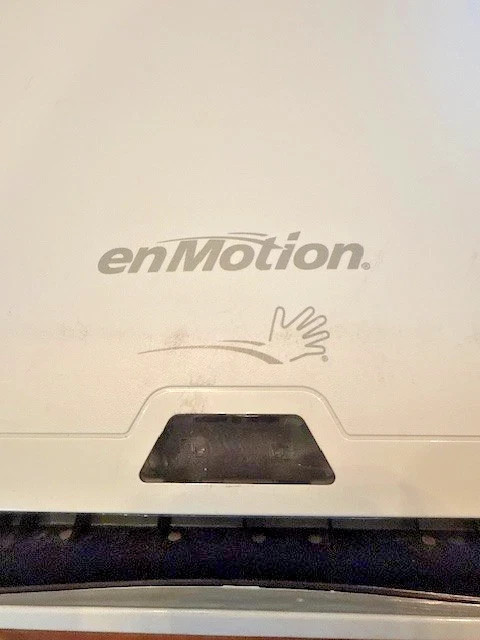Automatic Touchless Paper Towel Dispenser – 10” – Hands‑Free