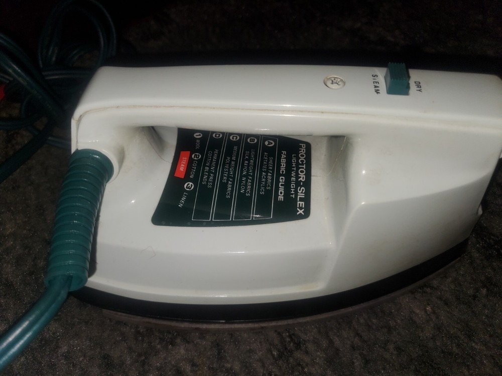 Vtg Proctor Silex Iron Light weight