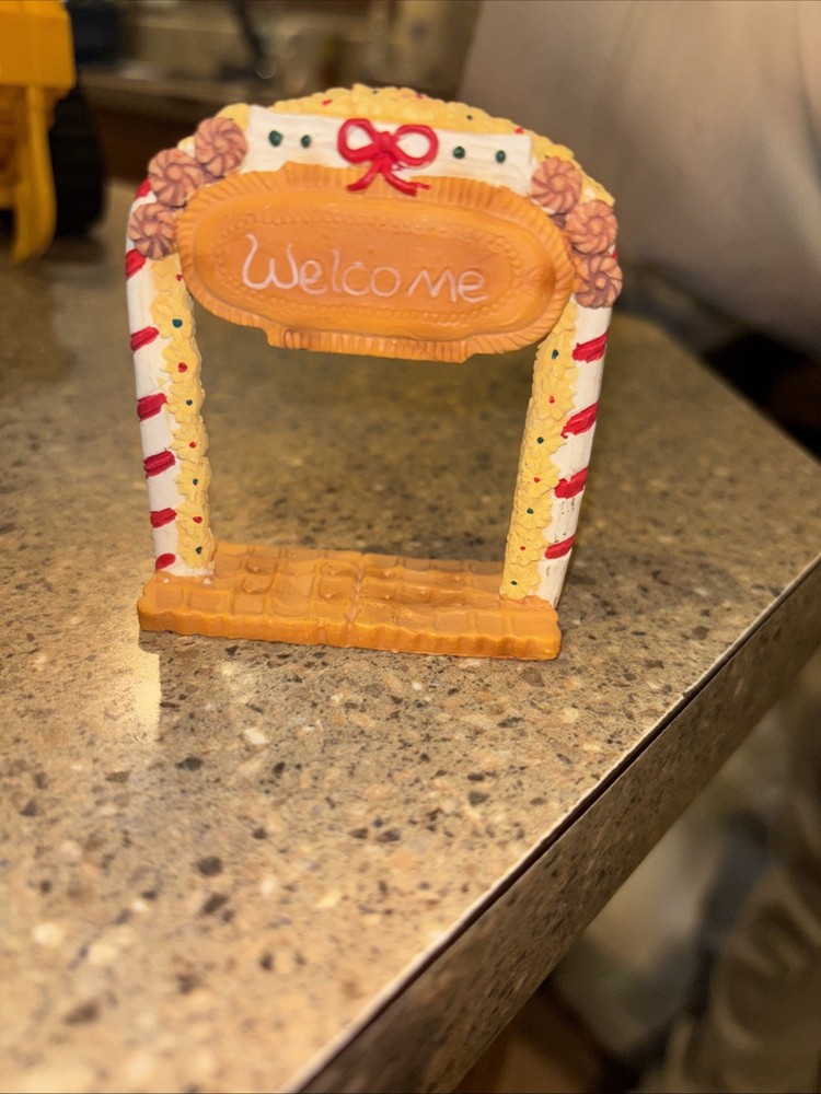 Welcome Sign Ornament