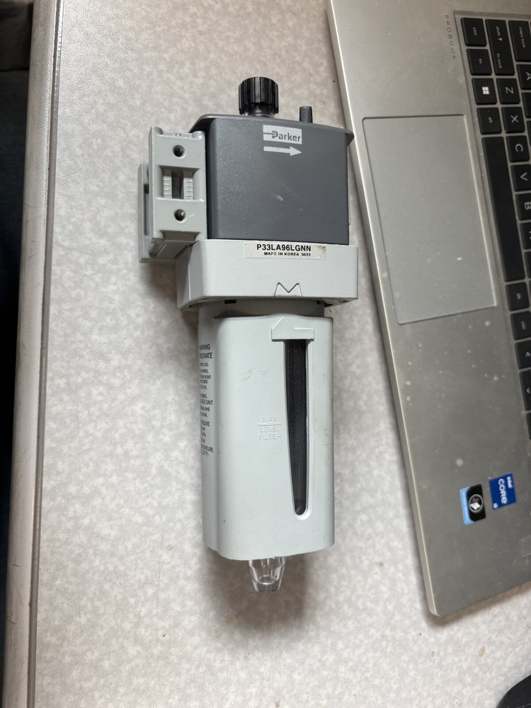 Parker P33LA96LGNN Lubricator