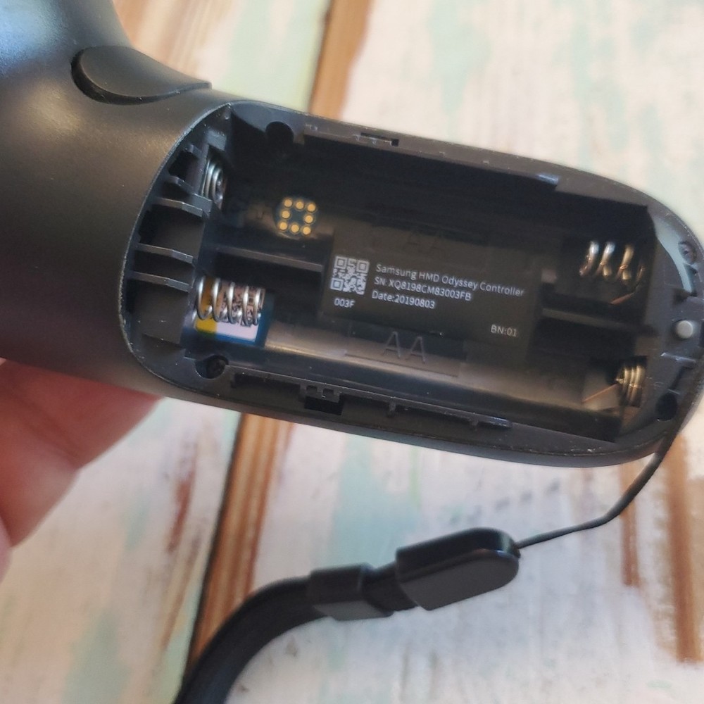 Samsung HMD Odyssey Controller Right AA-HC1HURB - Untested