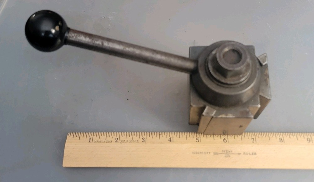 TOOL POST PISTON STYLE METAL LATHE, ALORIS? QUICK Change 2 TOOL HOLDERS LE301