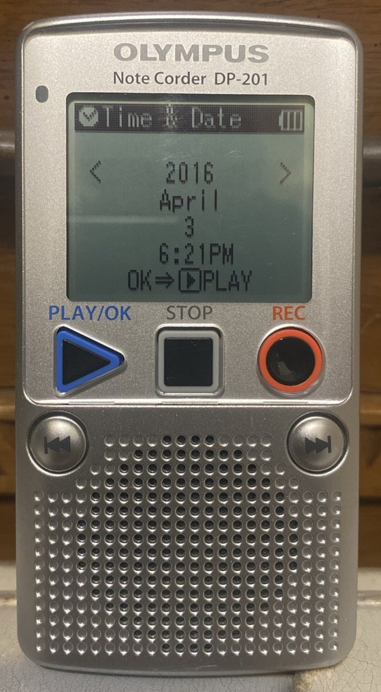 Olympus Note Corder DP-201 Digital Handheld Voice Recorder - Box & Instructions