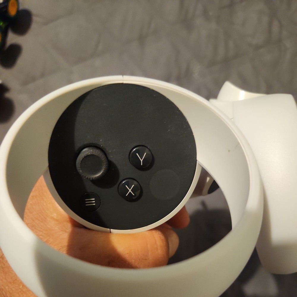 Genuine Meta Oculus Quest 2 Left & Right Controllers (Pair) great shape