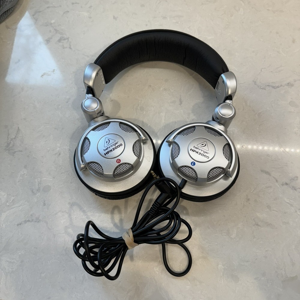 Behringer HPX2000  Folding Stereo Headphones - Silver