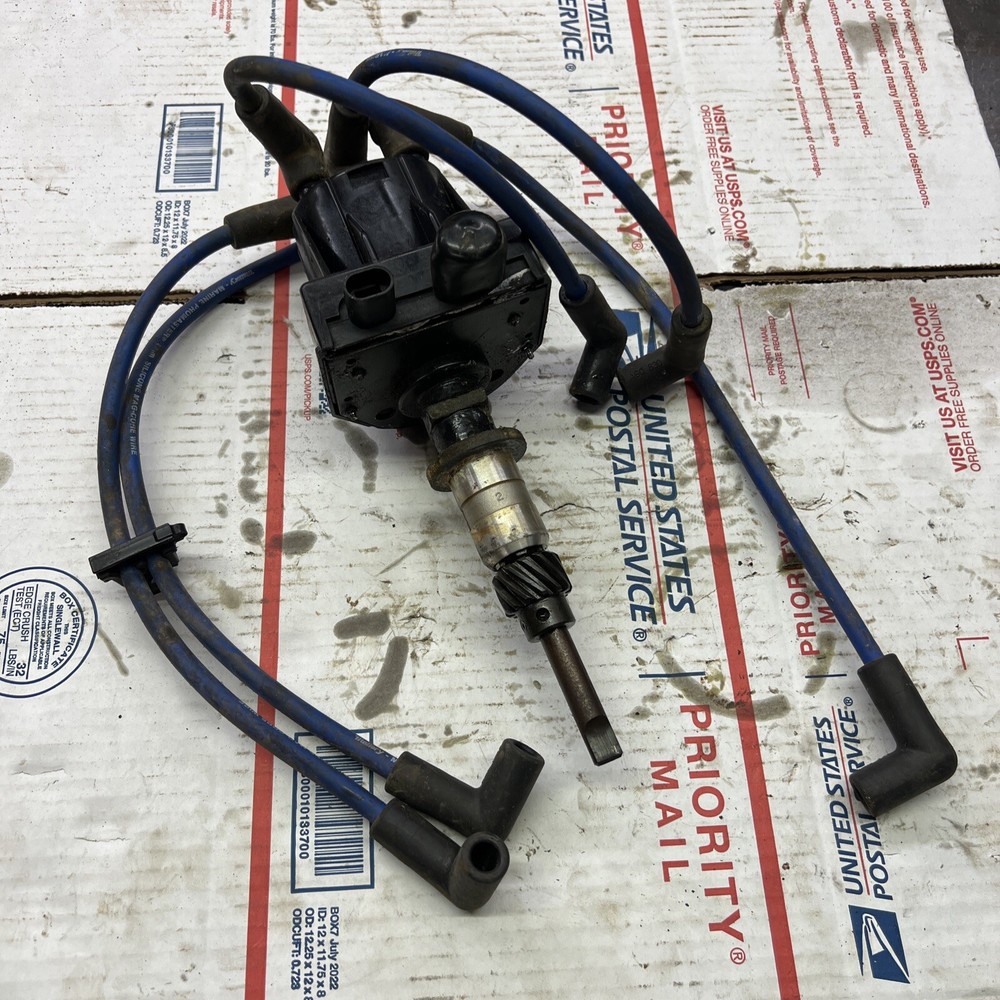 Volvo penta 4cyl engine distributor ￼