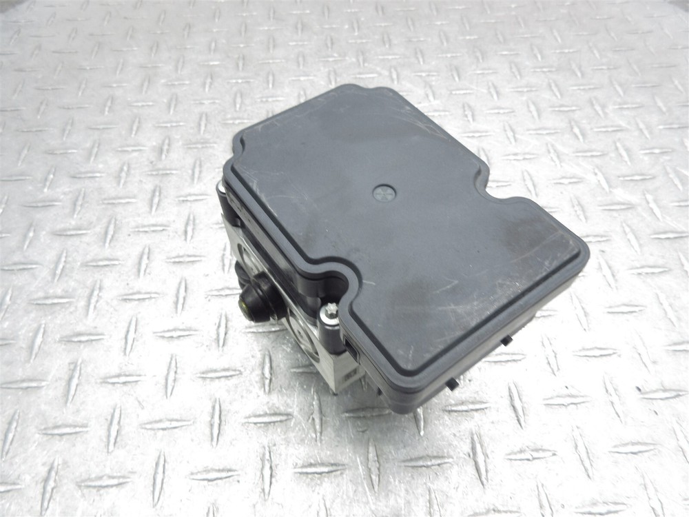 2011 09-11 BMW S1000RR Abs Brake Pump Module Control
