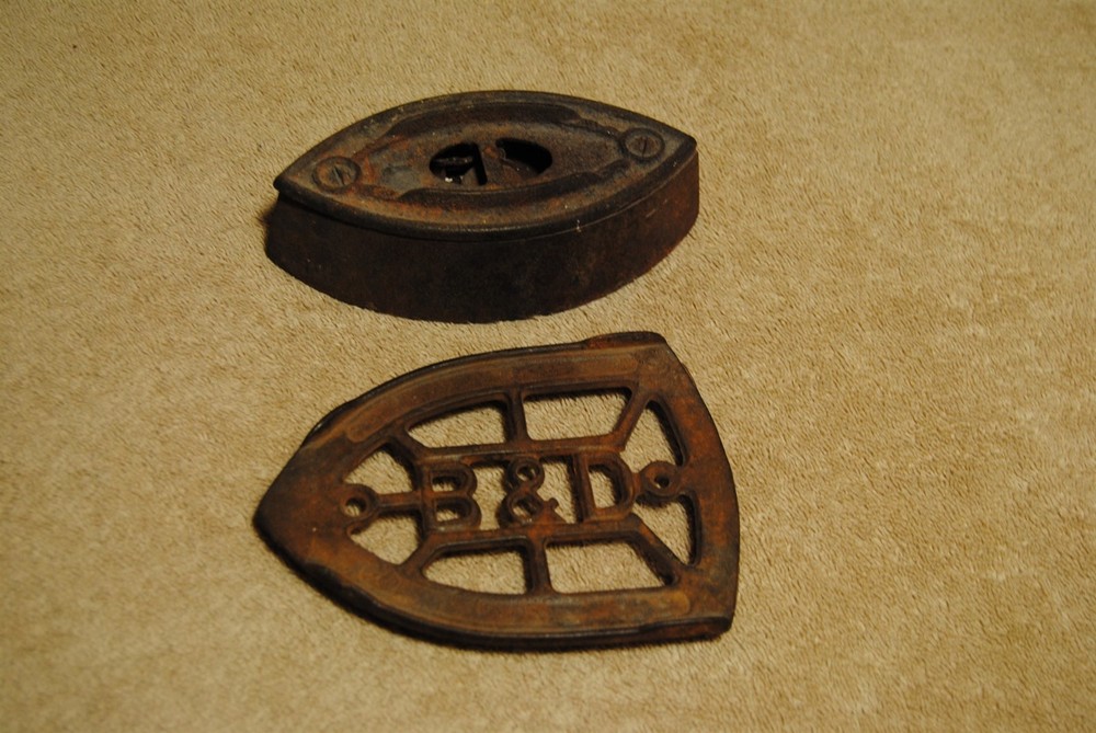 Vintage B&D Iron Rest and Sad Iron