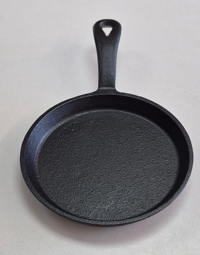 Mini Cast Iron Skillet 5" Rustic Decor Pan Small Hanging Display Kitchen