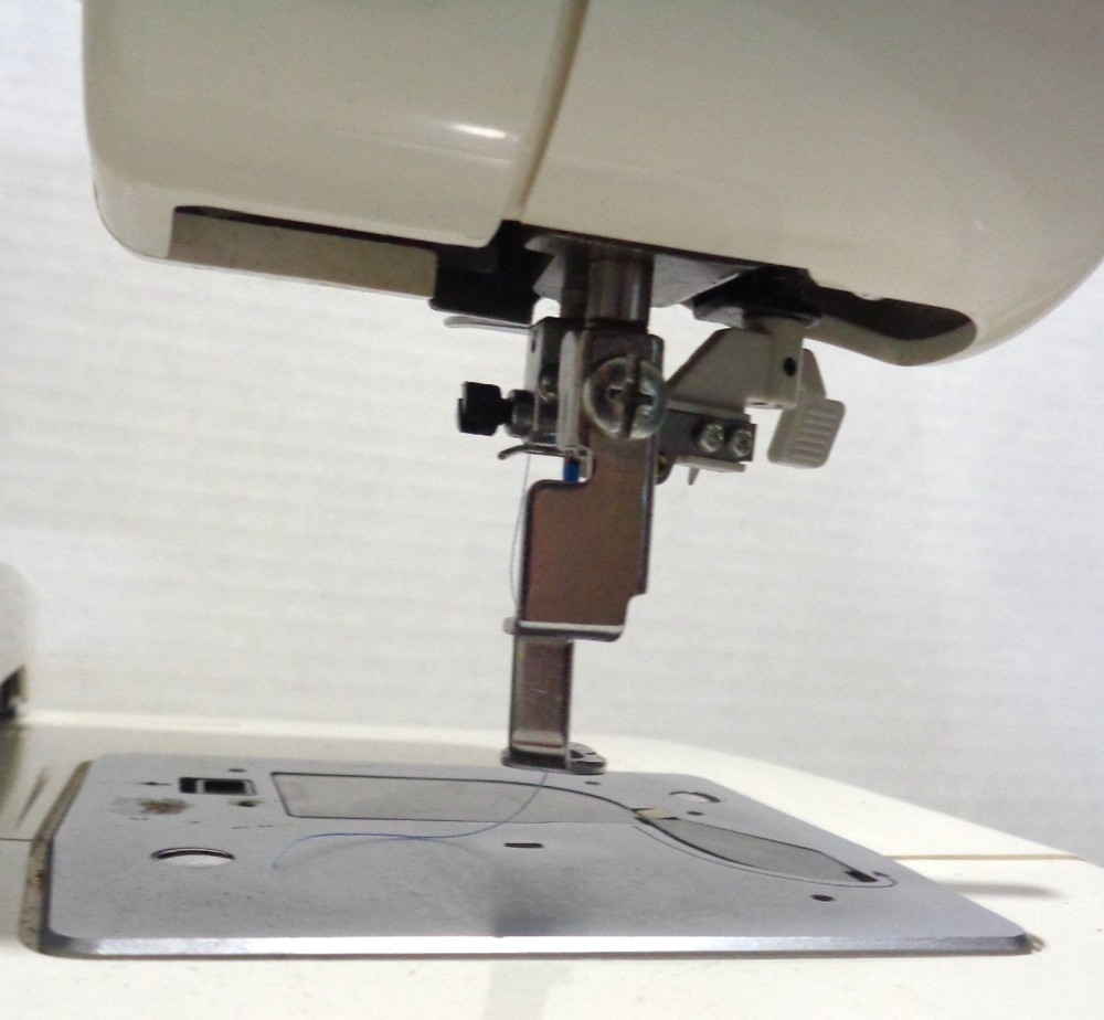 Simplicity Embroidery Only Machine Model SE2 Touch Screen White Works