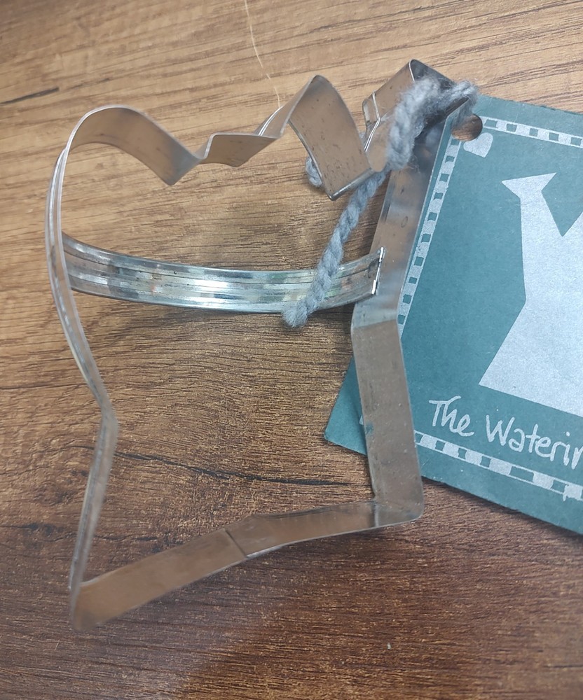 Watering Can Cookie Cutter with Handle NWT A14