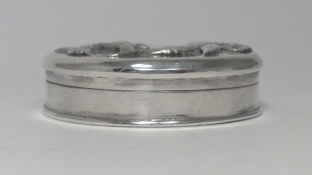Vintage Sterling Silver Pill / Trinket Box – Hallmarked 1994