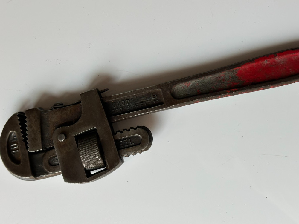 Vintage Unbranded Pipe Wrench