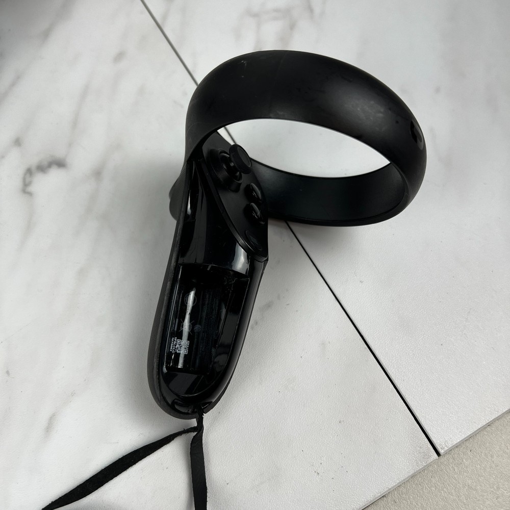 UNTESTED Lenovo Oculus Rift S Powered VR Gaming Headset, 2 Controllers, Sensor