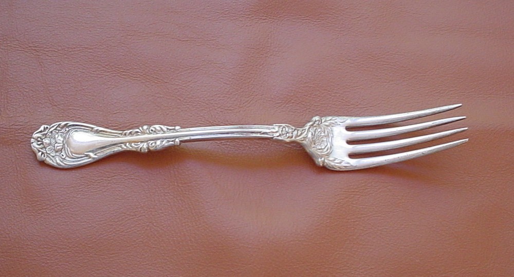 HANOVER Oneida Wm A Rogers Silverplate. Dinner Fork. Good used condition. 1901.