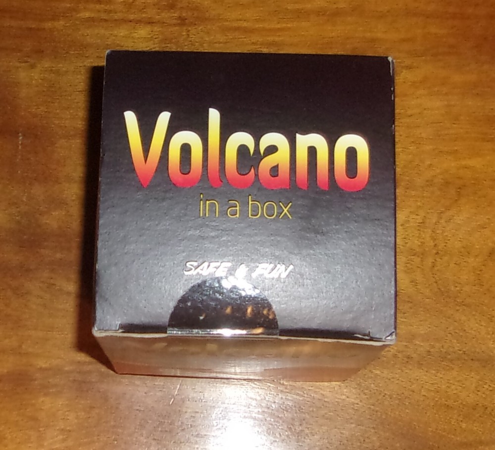 Copernicus Toys - D.I.Y. Volcano in a Box