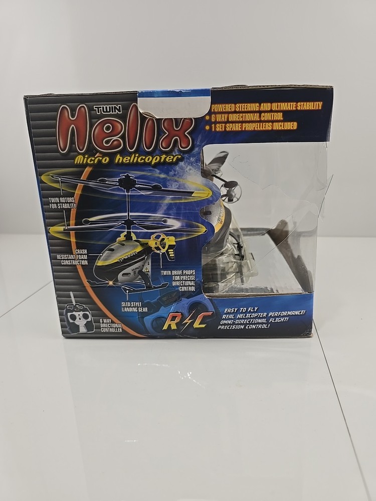 Micro REMOTE CONTROL HELICOPTER NEW IN ORIGINAL BOX HX277