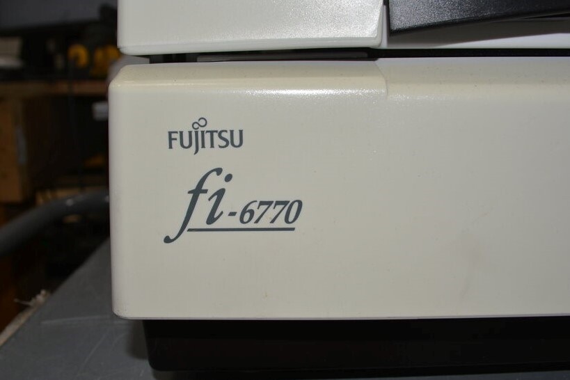 Fujitsu Fi-6770 PA03576-B105 Flatbed Image Scanner SEE NOTES