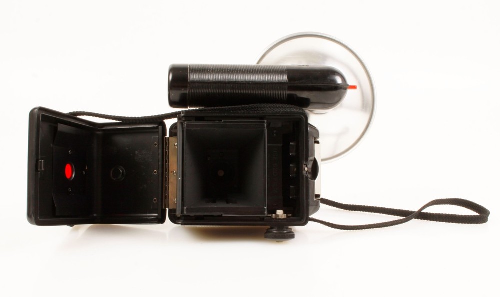 Art Deco Camera With Flash