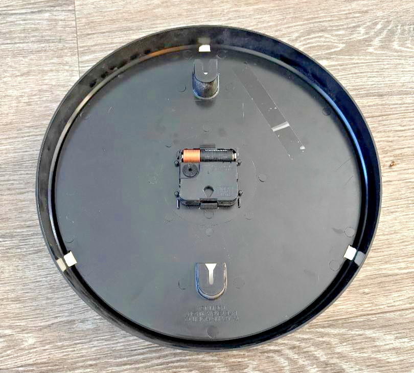 Pennzoil Plastic Clock - Does Not Work