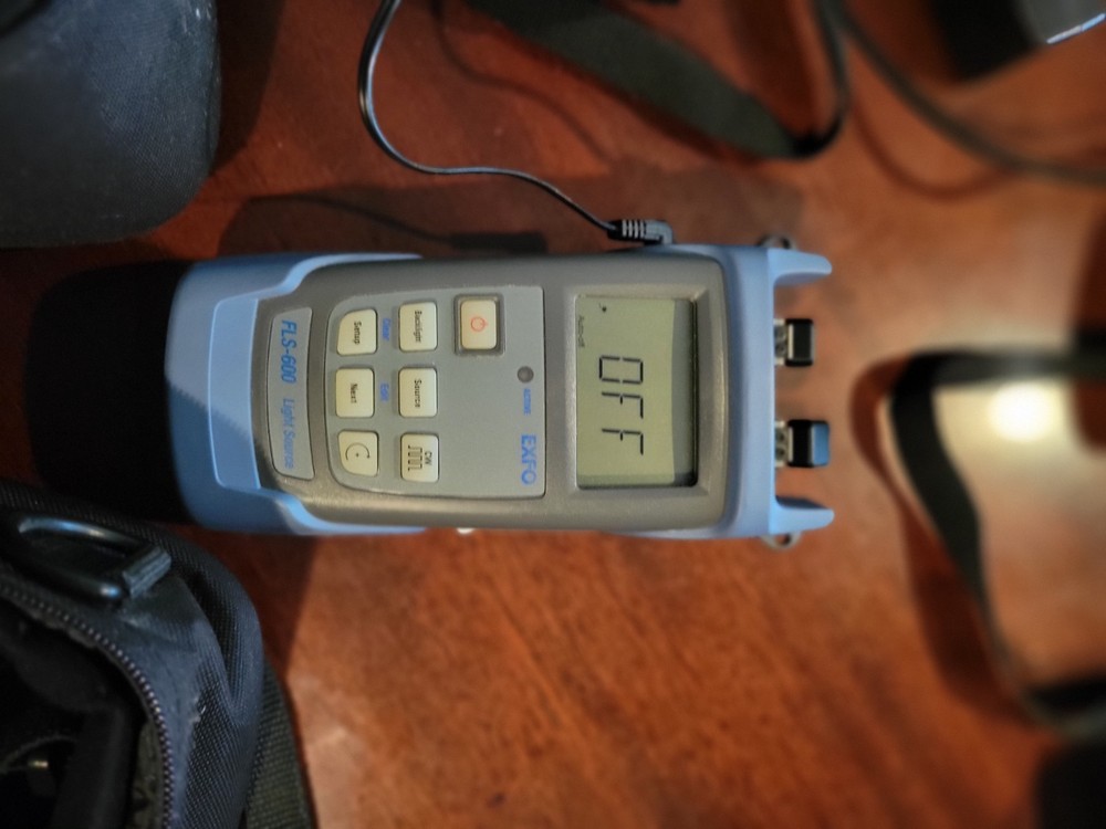 EXFO FPM-600 Power Meter & FLS-600 Handheld Light Source Set