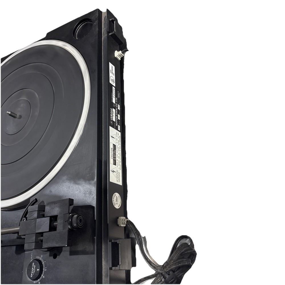 Yamaha P-26 Turntable Record Player