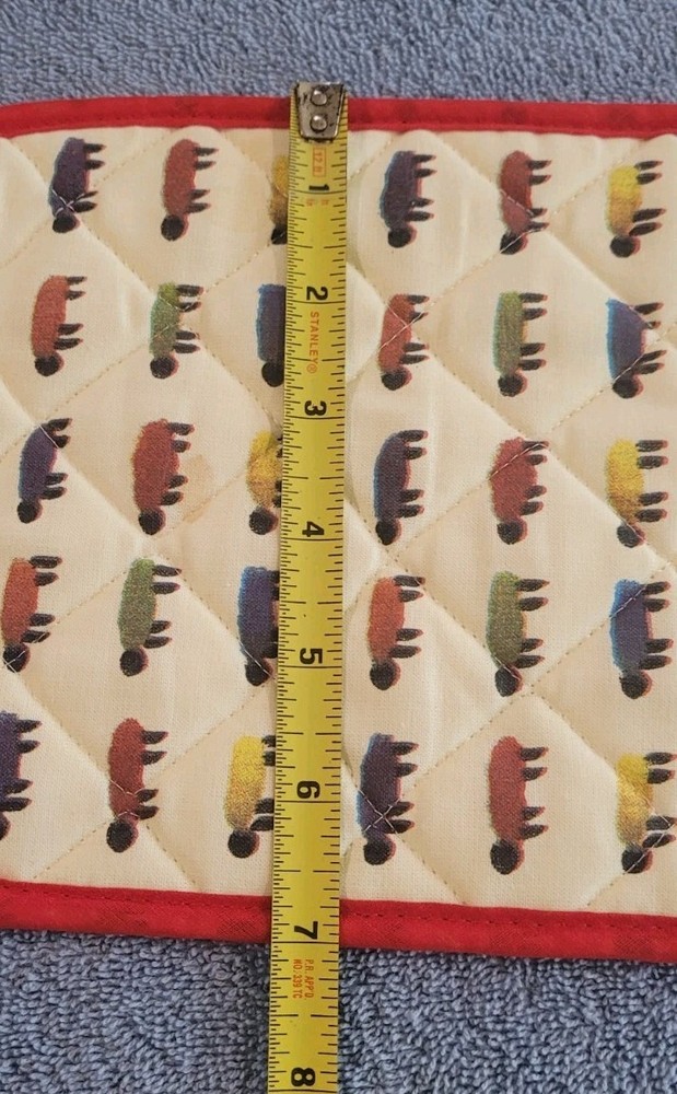 Quilted Casserole Holder/Pad NWOT (T18)