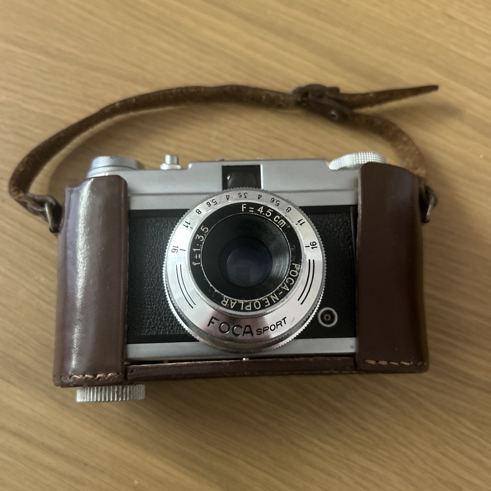 Foca neoplar camera