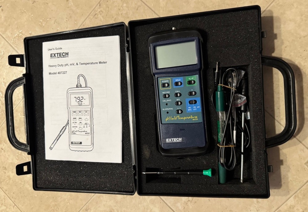 Extech Heavy Duty pH, mV & Temperature Meter Model 407227