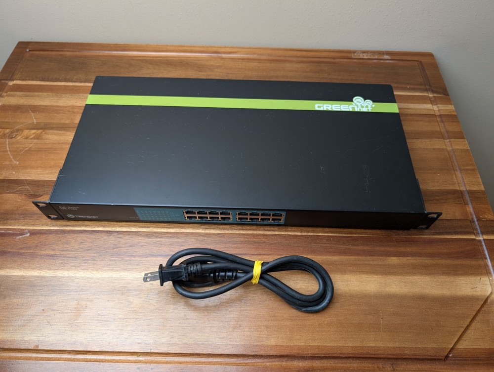 TRENDnet TPE-T160 Rack-Mountable Ethernet Switch