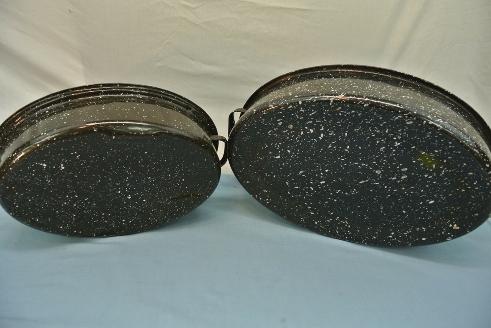 LOT OF 2 ROASTERS ROASTING PANS