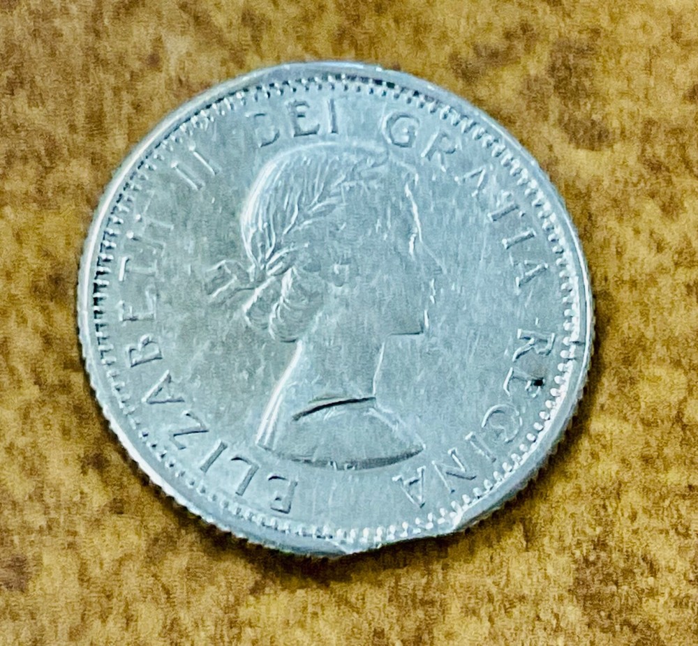 Canada 1962 silver 10c QE2 planchet error