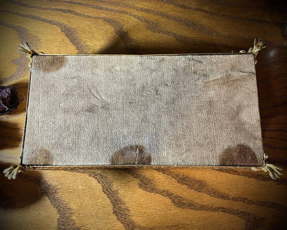 Vintage Hollywood regency tissue box holder