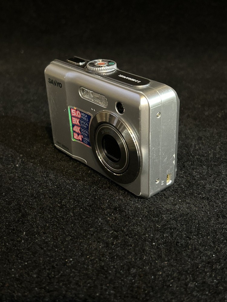 Sanyo VPC-S500 Digital Camera 5MP Tested B8