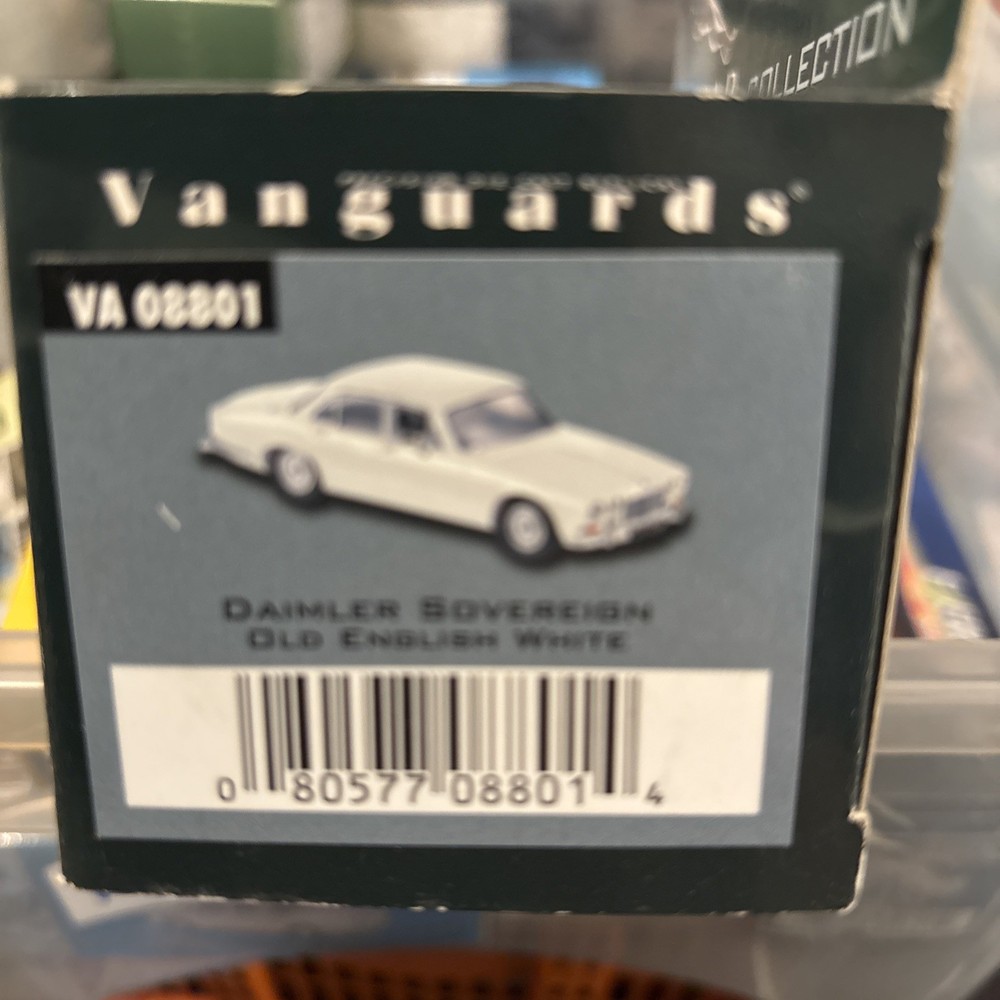 VANGUARDS VA08801 DAIMLER.(white)