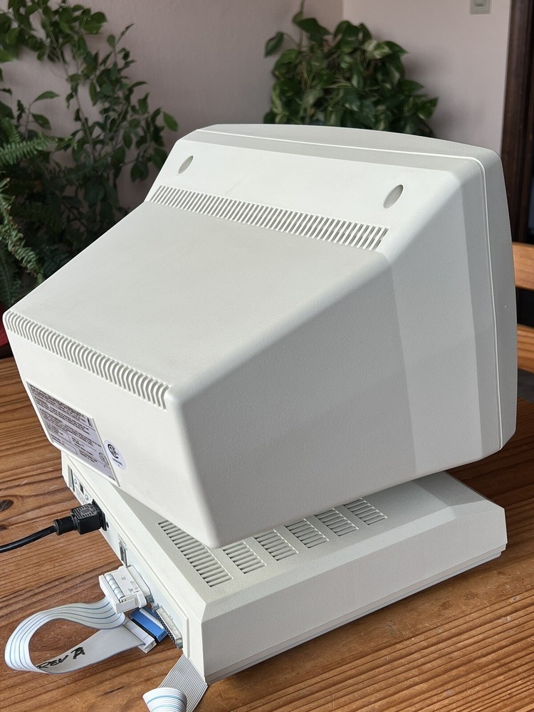 Zenith Data Systems Z-22, Made In 1984, 120/240 V