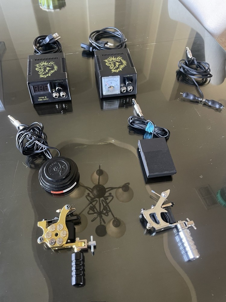 2 Tattoo Machines