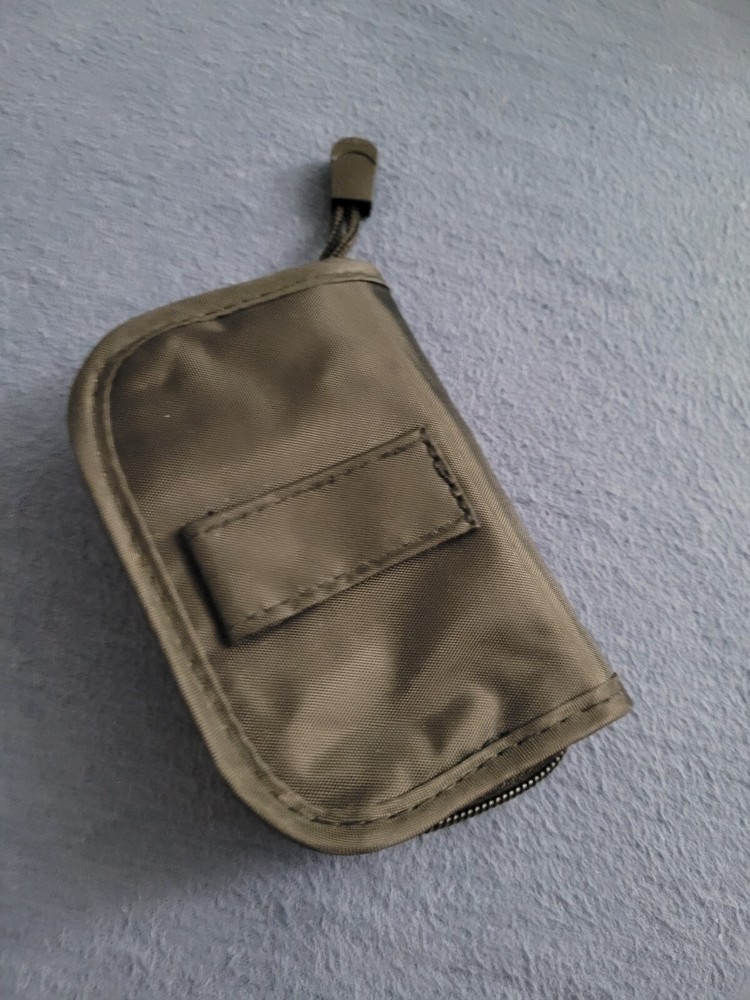Black Soft Shell Zippered Headphone Case w/Loops Zippered Compartment Accessory