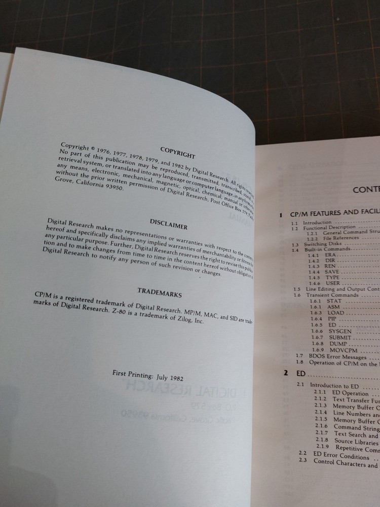 KAYPRO CP/M Vintage computer book Manual Guide