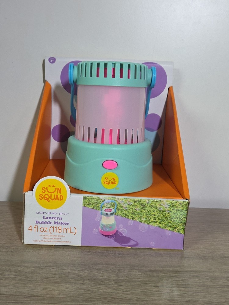 Sun Squad Light Up No Spill Lantern Bubble Maker